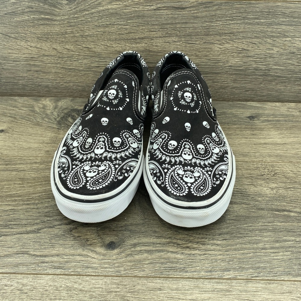 Vans Classic Slip-On Shoes Mens 8.5 Womens 10 Black Bandana Paisley Skull Print - Picture 7 of 9